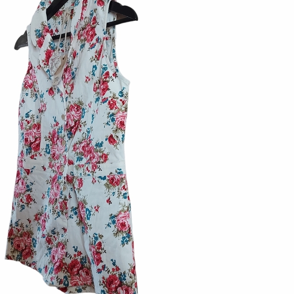Miss Me Floral sleeveless butron front romper XS - Picture 3 of 8